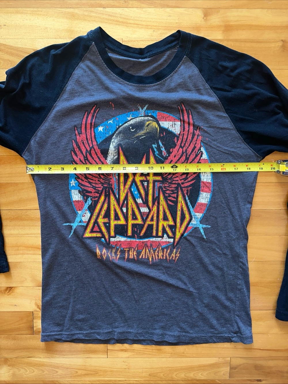 Def Leppard Rock Till America 2014 Raglan Band Tee Womens Medium Pima Tee - Picture 5 of 6